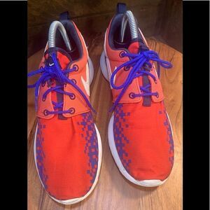 Nike sneakers.  Inv 5184